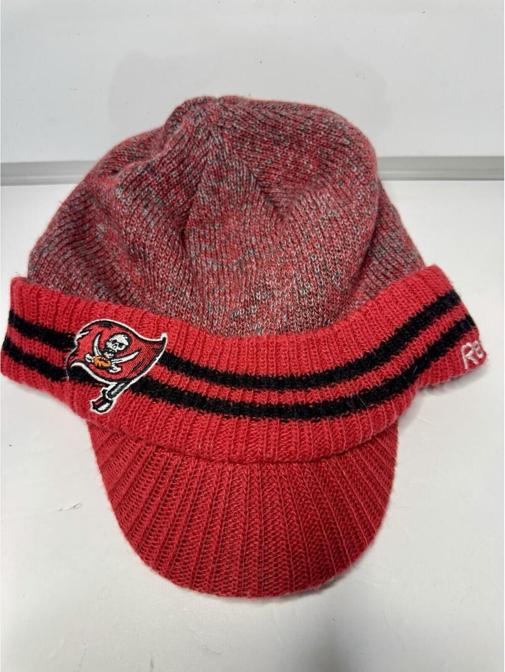 Tampa Bay Buccaneers Reebok On Field Beanie Visor Hat NFL Red Knit Cap Skull
